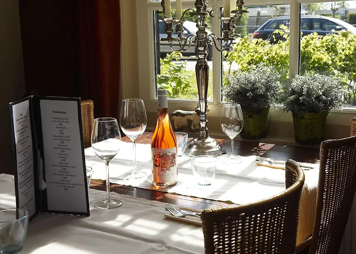 Chalet By Wadden Sea With Sunny Garden Hippolytushoef